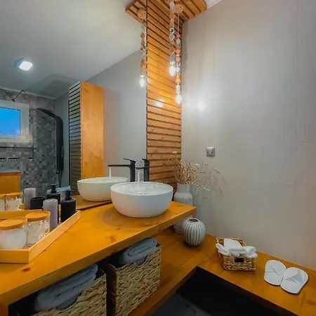 Mavromata's Cozy * Triovasalos